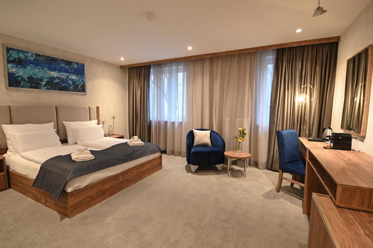 Hotel Foldana Budapest Bagian luar foto
