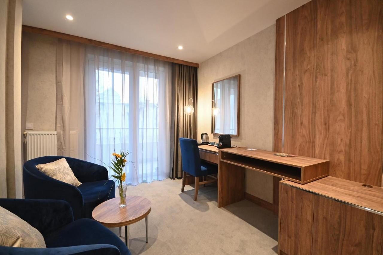 Hotel Foldana Budapest Bagian luar foto
