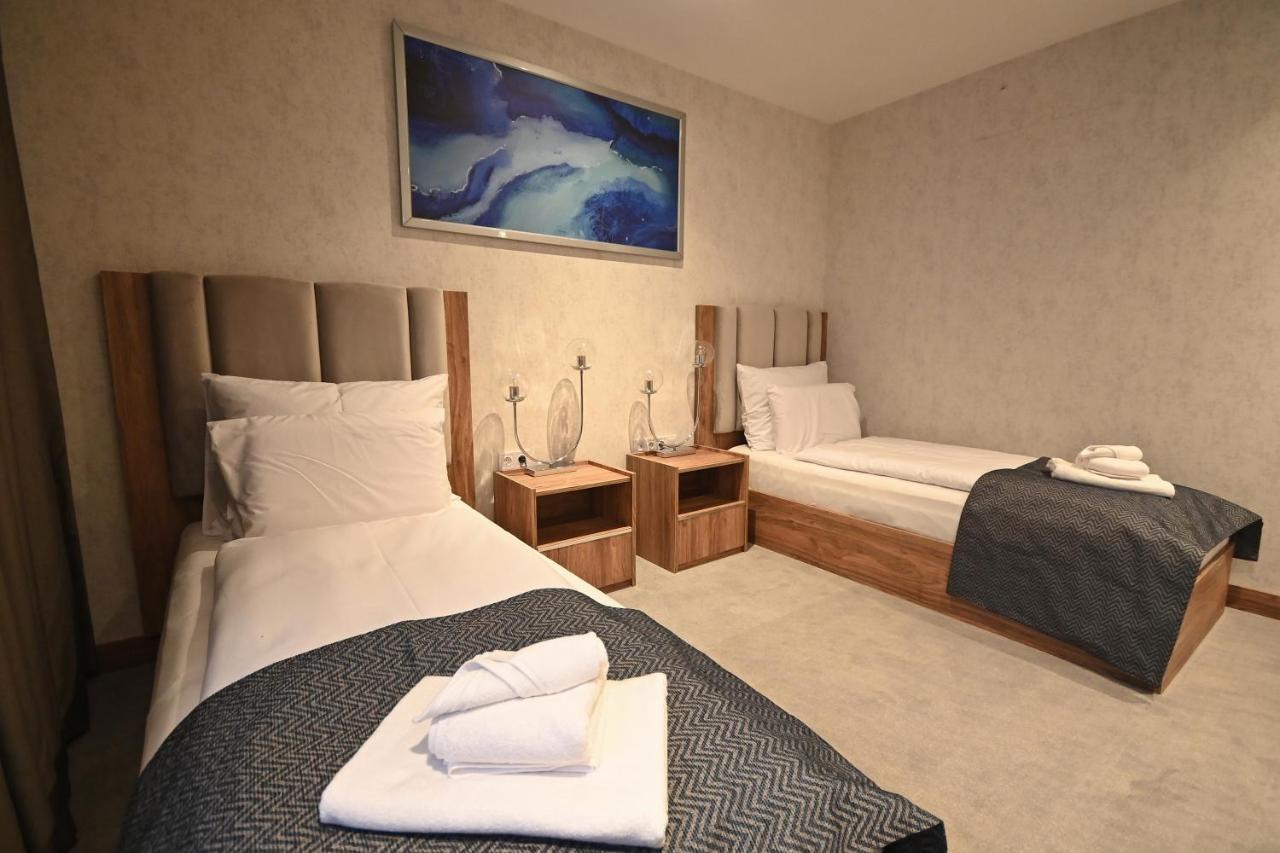 Hotel Foldana Budapest Bagian luar foto