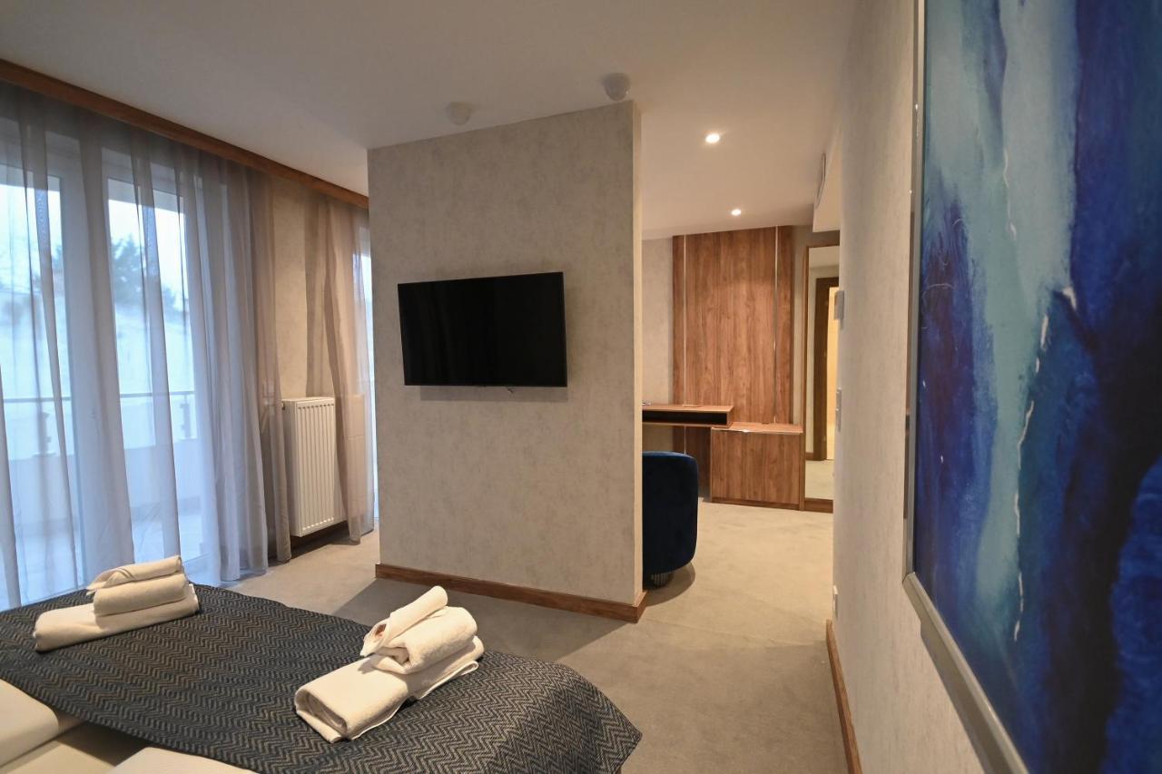 Hotel Foldana Budapest Bagian luar foto
